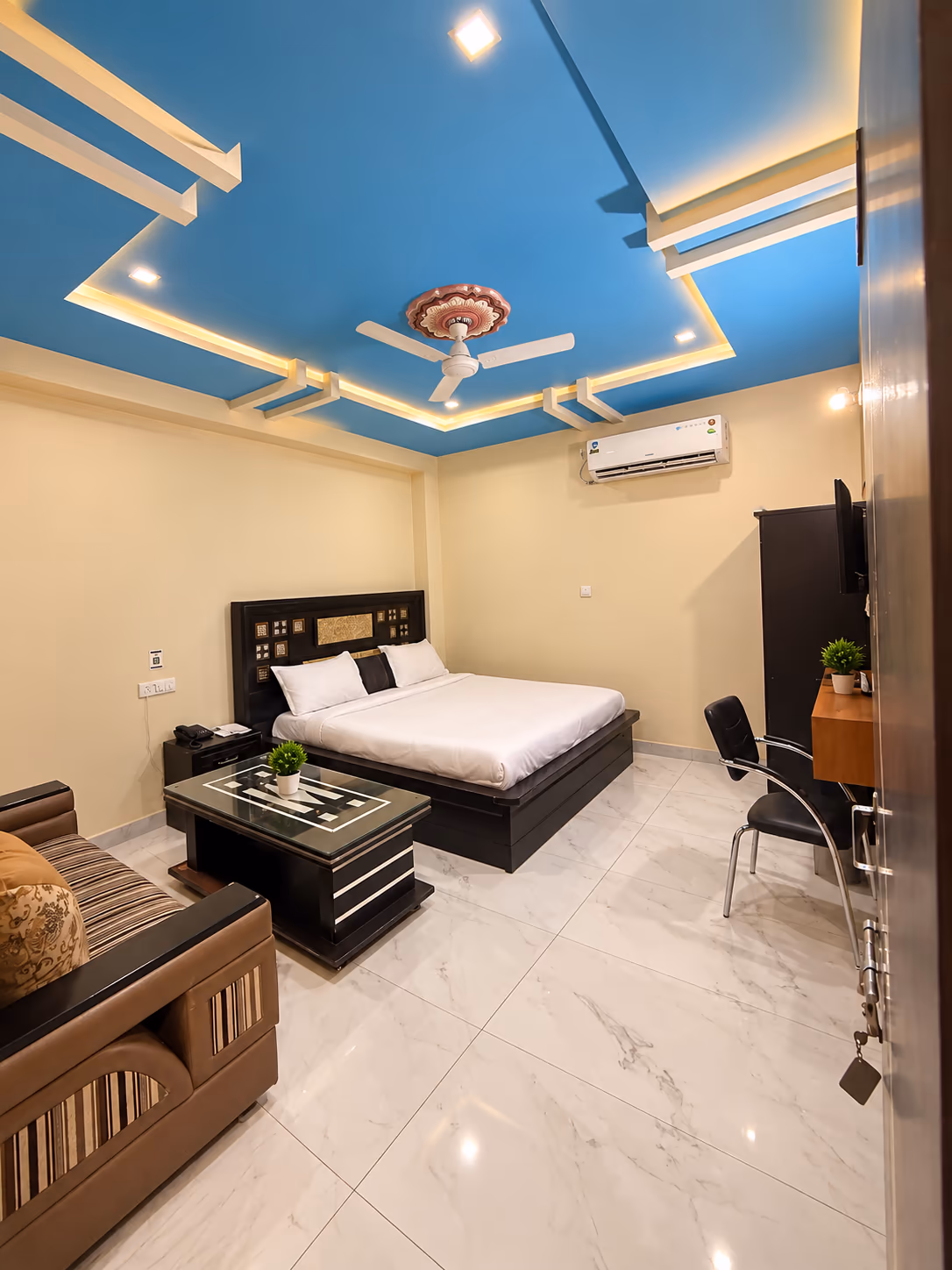 Executive Suite with sofa and work desk